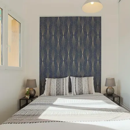 Chic Centre Au Calme Vue Colline Apartment *